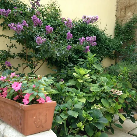 Bed & Breakfast Le Clos Du Rempart 5*